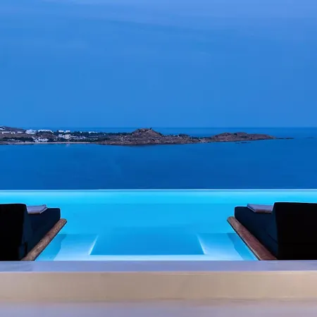 Villa Psarou Black *