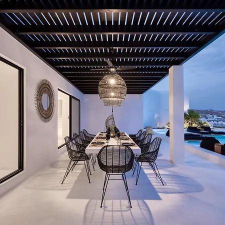 Villa Psarou Black *