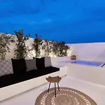 Psarou Black Villa