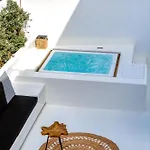 Villa Psarou Black Platísz Jalósz