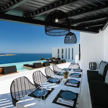 Psarou Black * Mykonos Town