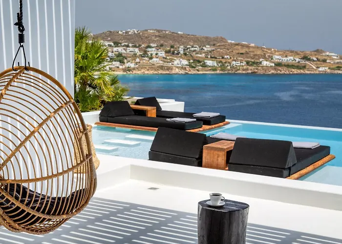 Psarou Black Villa *