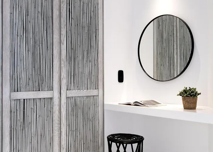 Villa Psarou Black *