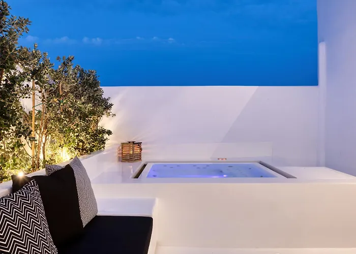 Psarou Black * Πλατύς Γιαλός