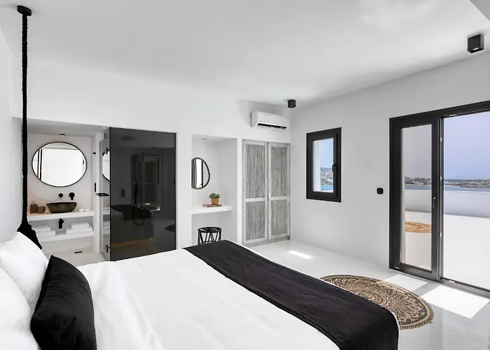 Psarou Black Βίλα