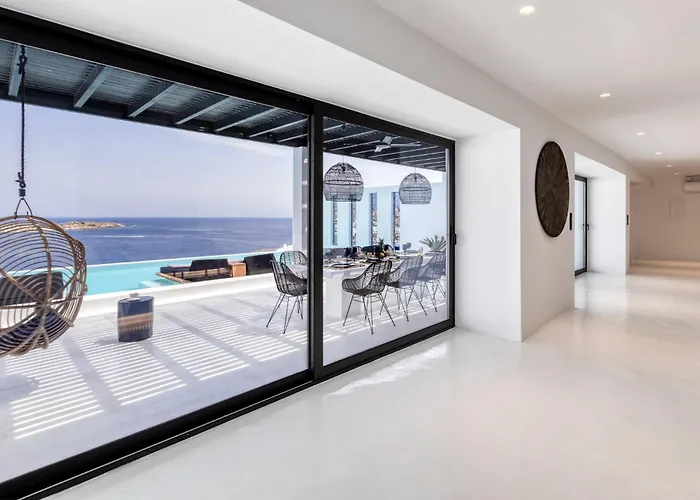 Βίλα Psarou Black *