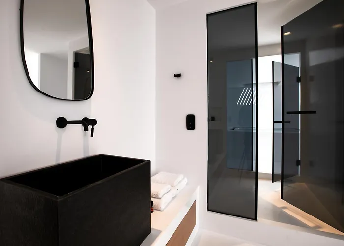 Βίλα Psarou Black