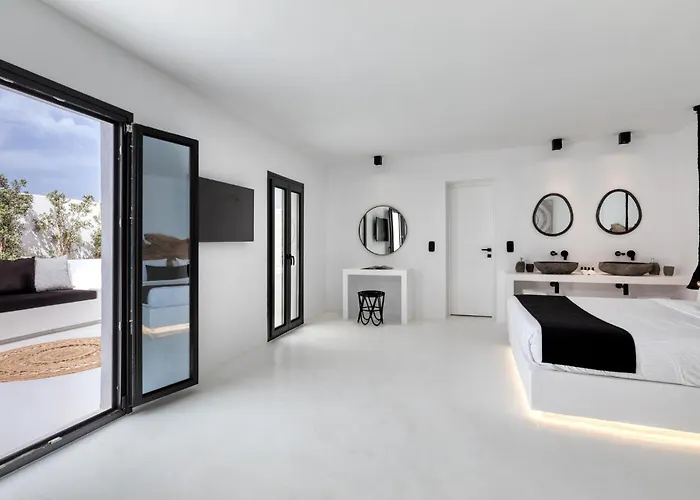 Psarou Black Βίλα