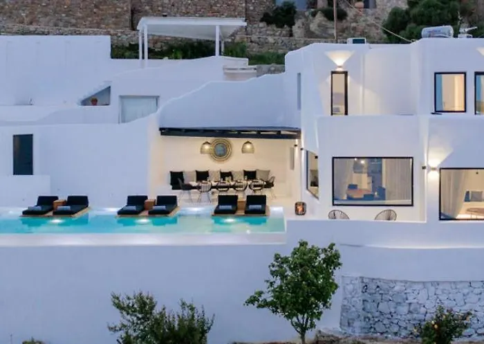 Psarou Black Πλατύς Γιαλός